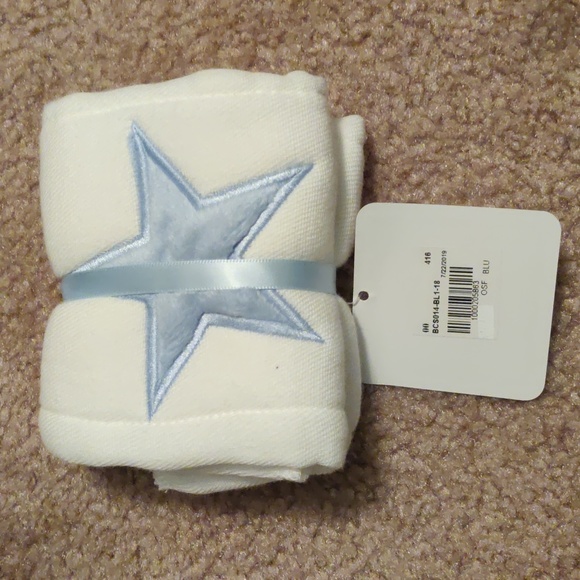 TickleToes - Set of 2 burp cloths, one with elephant and one with star. Blue - Picture 3 of 3